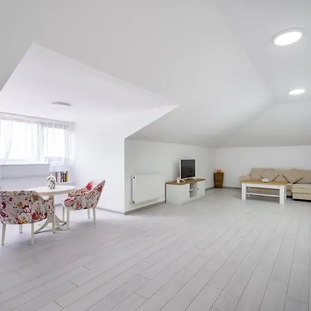 Smart Duplex Apartment Bucharest Exterior photo