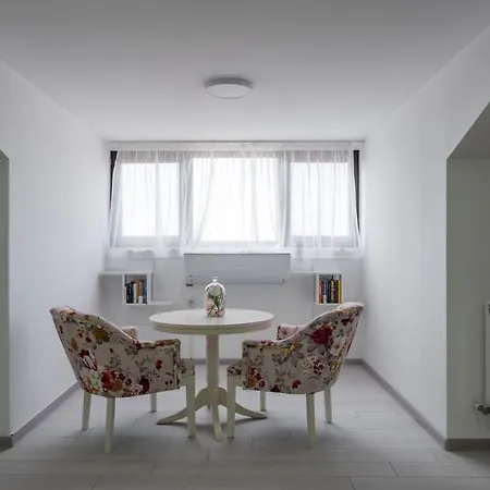 Smart Duplex Apartment Bucharest Exterior photo