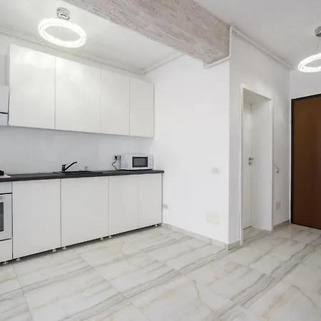 Smart Duplex Apartment Bucharest Exterior photo