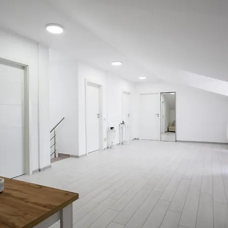 Smart Duplex Apartment Bucharest Exterior photo