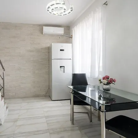 Smart Duplex Apartment Bucharest Exterior photo