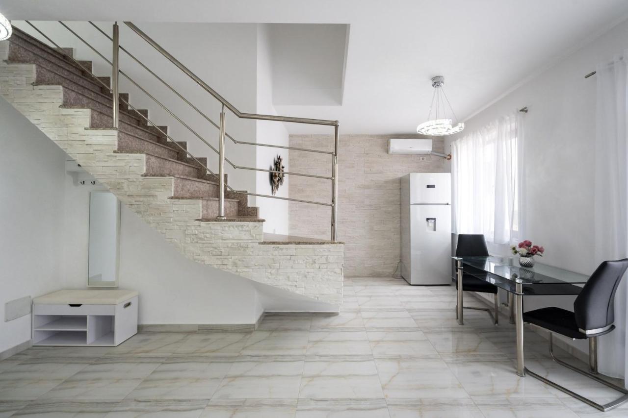 Smart Duplex Bucharest